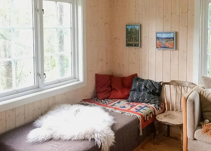 Holiday home Historic Forest By Steinsvannet *